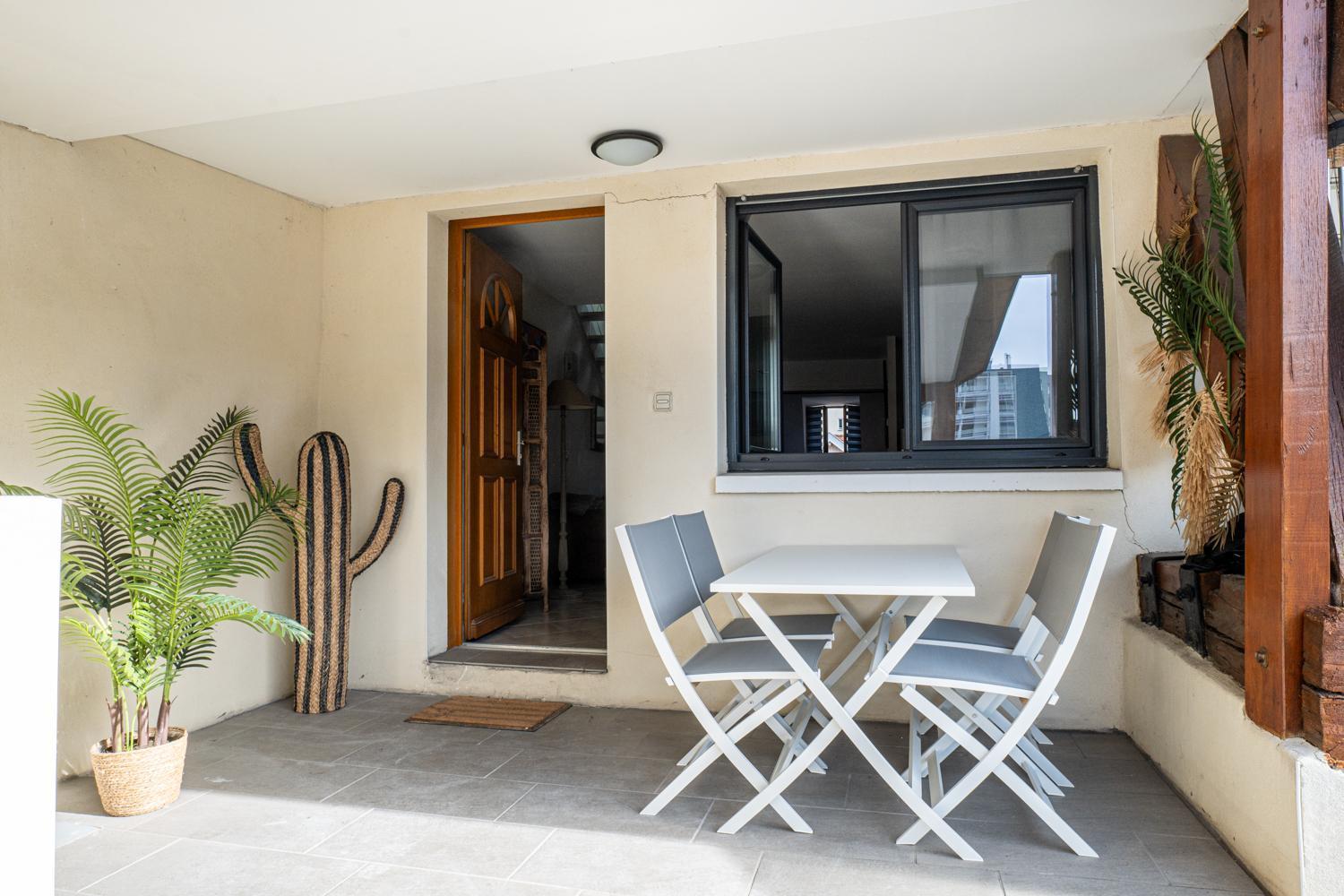 Carnot Duplex, Spacieux 3 Pieces Avec 2 Chambres Sur Les Rue Pietonnes Annecy Exterior photo